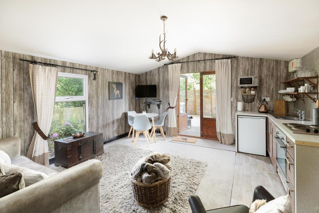 The Log Cabin With Private Hot Tub, Bath Villa Eksteriør billede